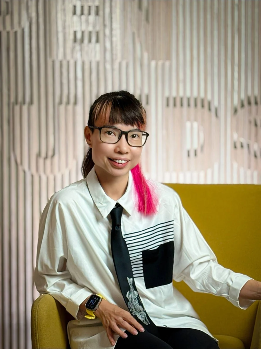 Elza Tian, AI Trainer & Marketing Technology Consultant